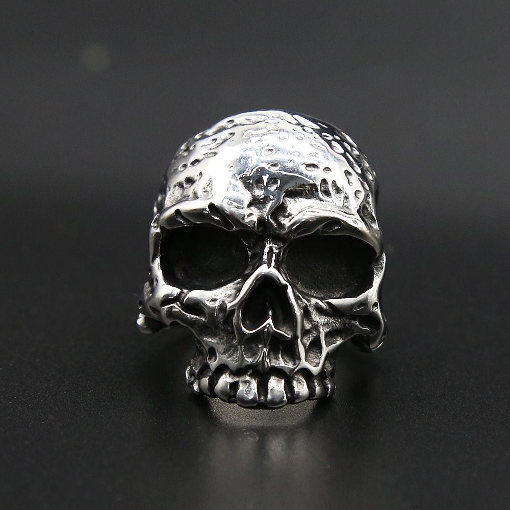 Anello gotico con teschio in a - Gothic Skull Ring recensione e prezzo
